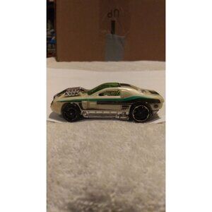 Hot Wheels 2010 Track Stars #08/12 Hollowback #064 diecast